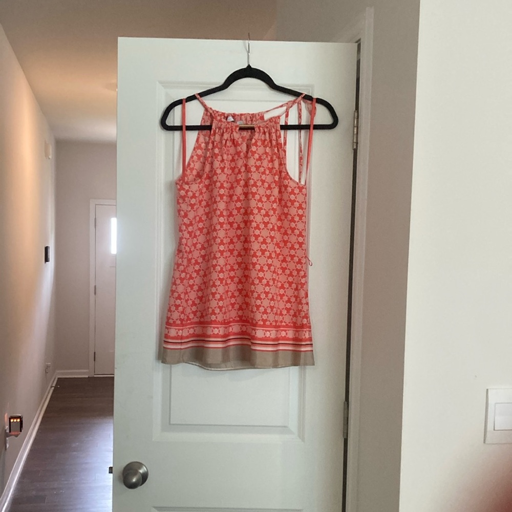 New York & Company Women's Sleeveless Red Top size Medium